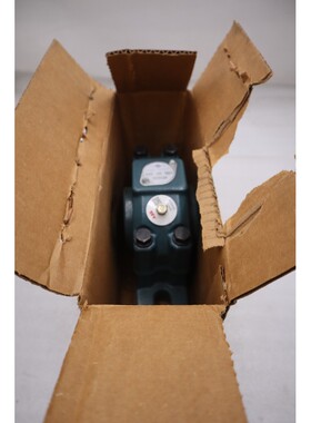 全新道奇 P2B-DI-115RE/ 023384 双联锁枕头座 5222CC