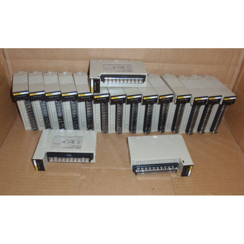 C200H-OA121-E Omron Plc 8 Point Triac Uscita Modulo Scheda C