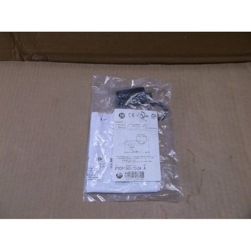 875CP-N20NP30-D4 A Allen Bradley NEW In Box Proximity Switch