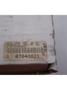 全新 APTECH AP1410TSHM DIAPHRAM 调节器 气体库存 #2903