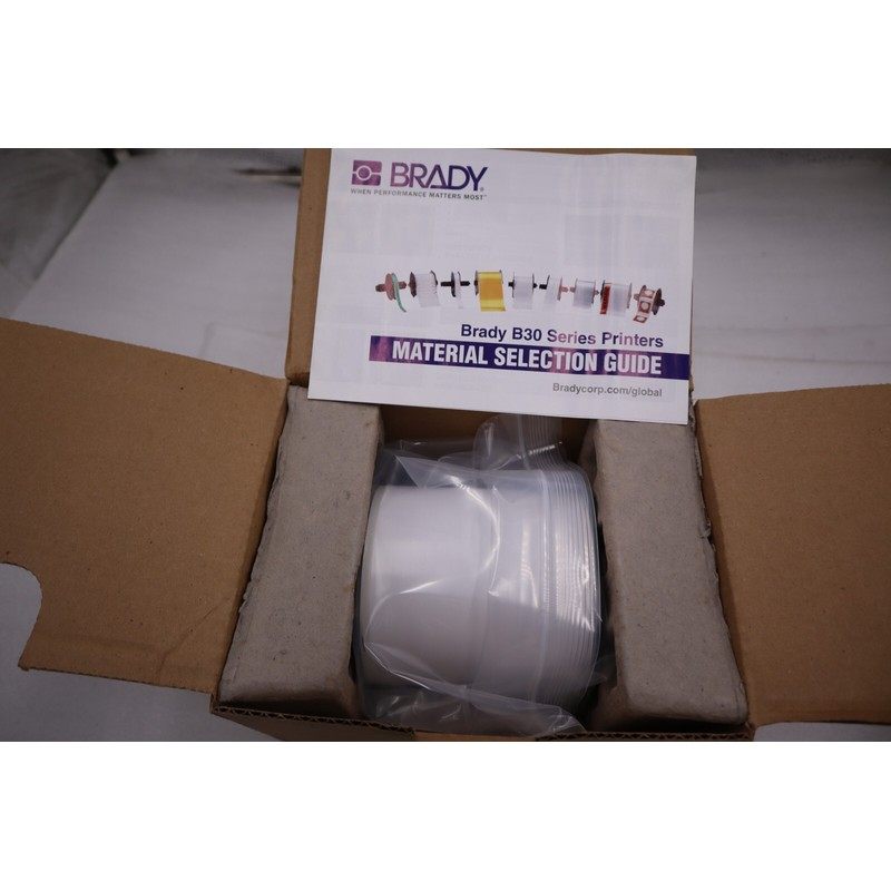 全新 BRADY B30C-4000-595-WT 磁带 白色 100 英尺 L 4 英寸 W 6U