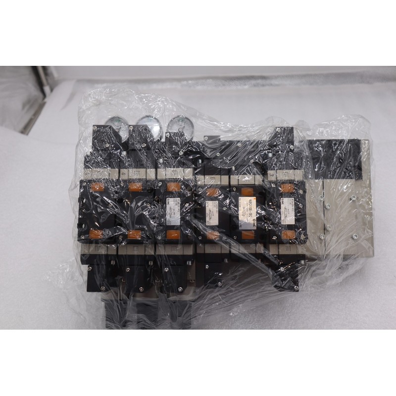 SMC VVFS4-J1T002 / VVFS4J1T002 全新设备 VV*FS* Manifold VFS