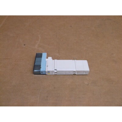 Valvola Solenoide SMC Pneumatica Air Manifold SY5400-5UD1