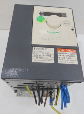 ATV312H037N4 ALTIVAR, SCHNEIDER - Geh?use besch?digt