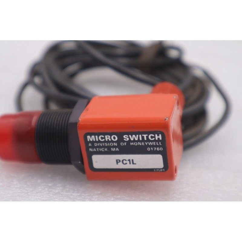 微型开关 PC1L 白炽光电传感器库存 K-3663