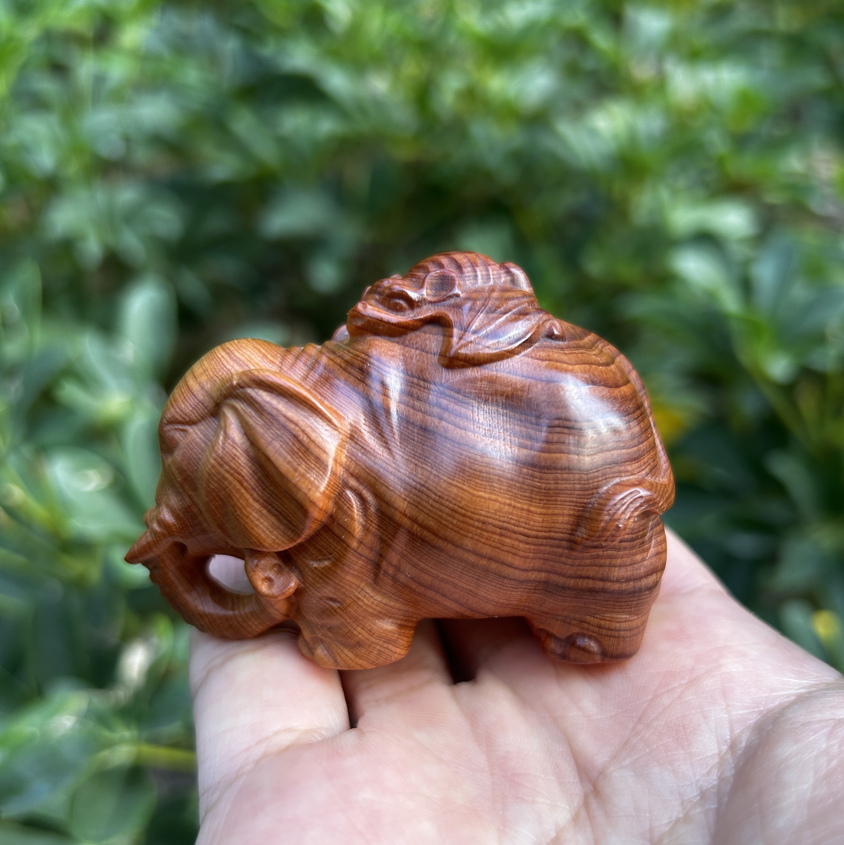 天然高油老料崖柏木雕刻福象吉祥如意大象文玩手把件招财桌面摆件,家居饰品,木雕,淘宝优惠券,粉丝福利购,淘宝优惠卷