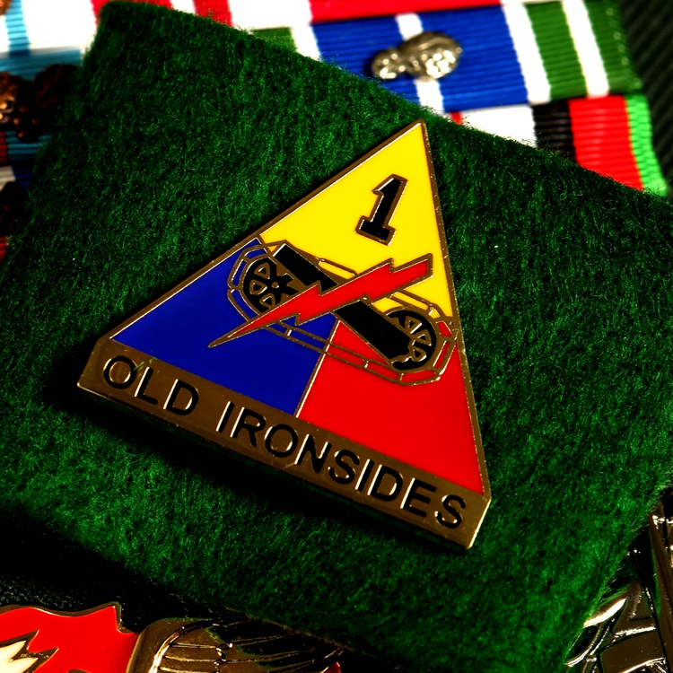 装甲师徽章帽徽肩章军迷金属领花