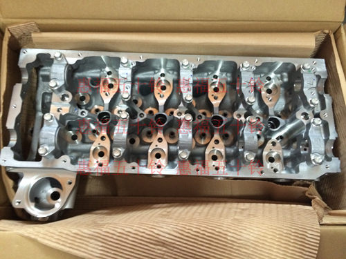 五十铃 气缸盖 4JJ1 日立住友凯斯 ZX140-3 SH130-5 CX130B 日本