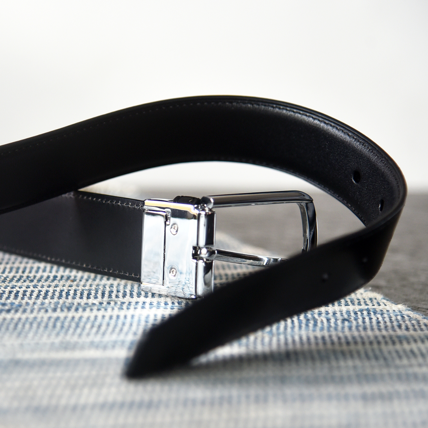 老钱风素简植鞣牛皮针扣西裤腰带