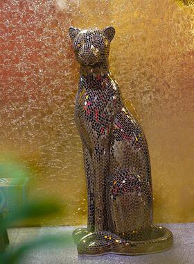 香槟金镜片中号豹子装饰摆件