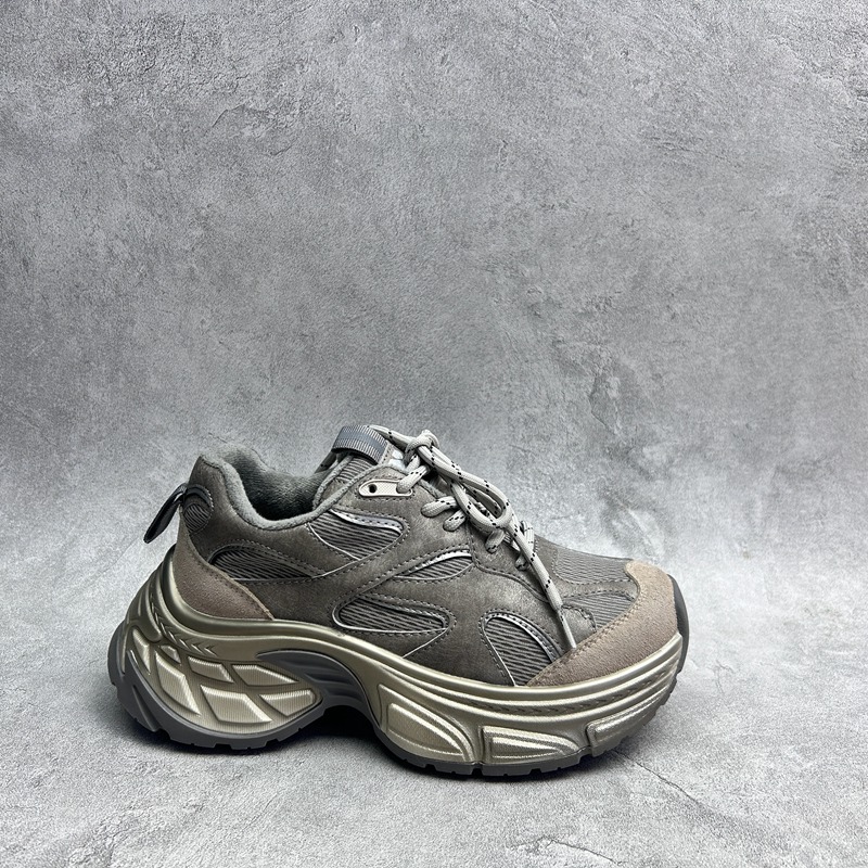 工厂断码真皮运动鞋女2025秋季新款加棉厚底增高女板鞋老爹鞋圆头