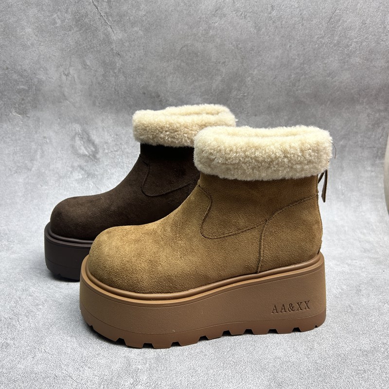 工厂2025秋冬断码绒面女鞋雪地靴厚底休闲舒适保暖时尚拉链短靴