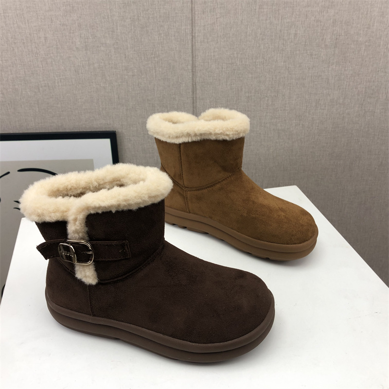 工厂2025秋冬断码超纤女鞋雪地靴厚底休闲舒适保暖耐磨套脚短靴