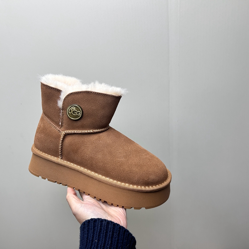 工厂2025处理冬款断码真皮女鞋雪地靴牛皮厚底套脚绒里舒适女短靴