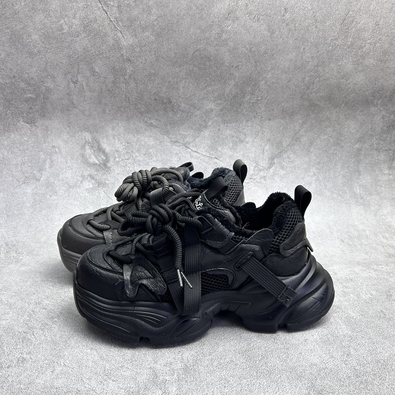 2025断码冬季真皮新款女鞋厚底休闲深口时尚牛皮加绒女棉鞋