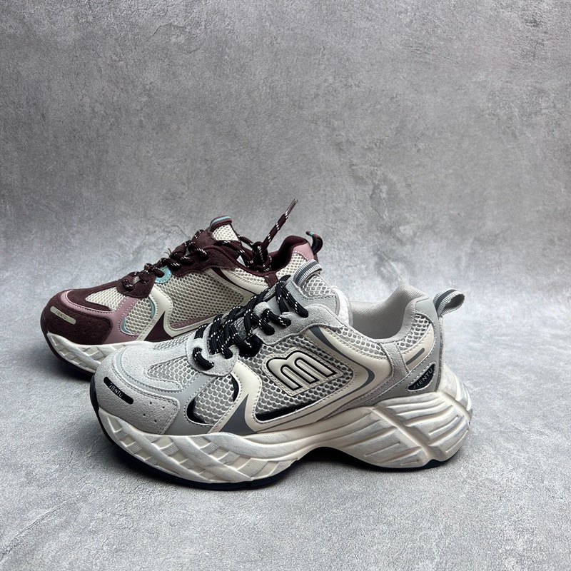 工厂断码真皮运动鞋女2025秋季新款老爹鞋松糕底厚底增高女板鞋