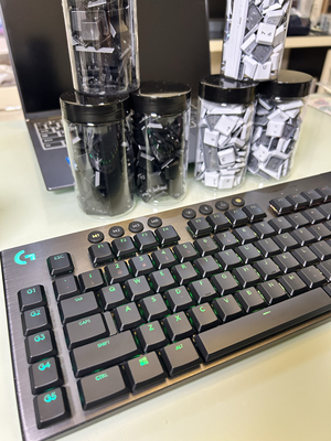 进口材料制作全新罗技g913/g915/TKL全套黑色/白色键帽（109键）
