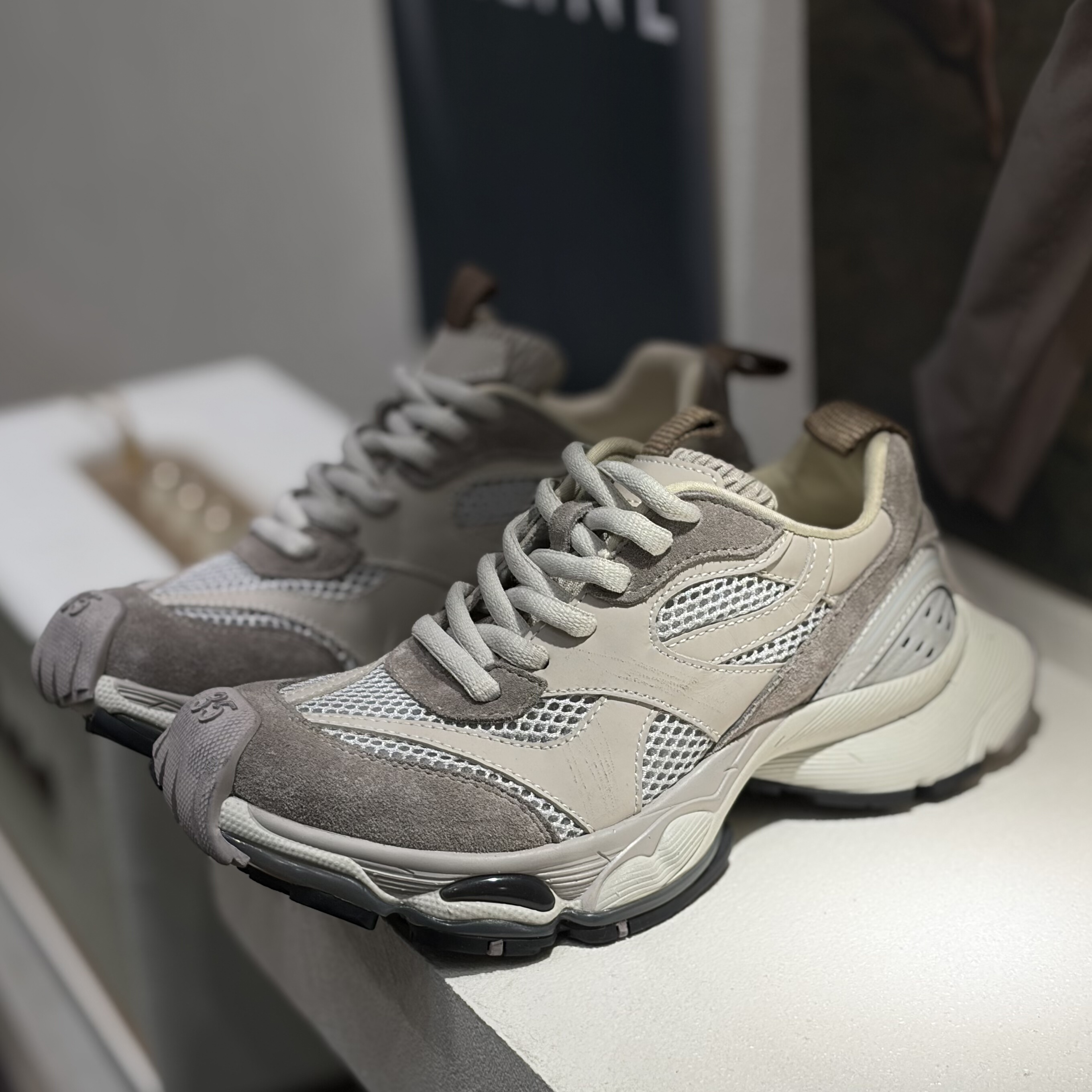 欧洲站2026早春新款真皮厚底老爹鞋女欧版网面增拼色时尚百搭休闲