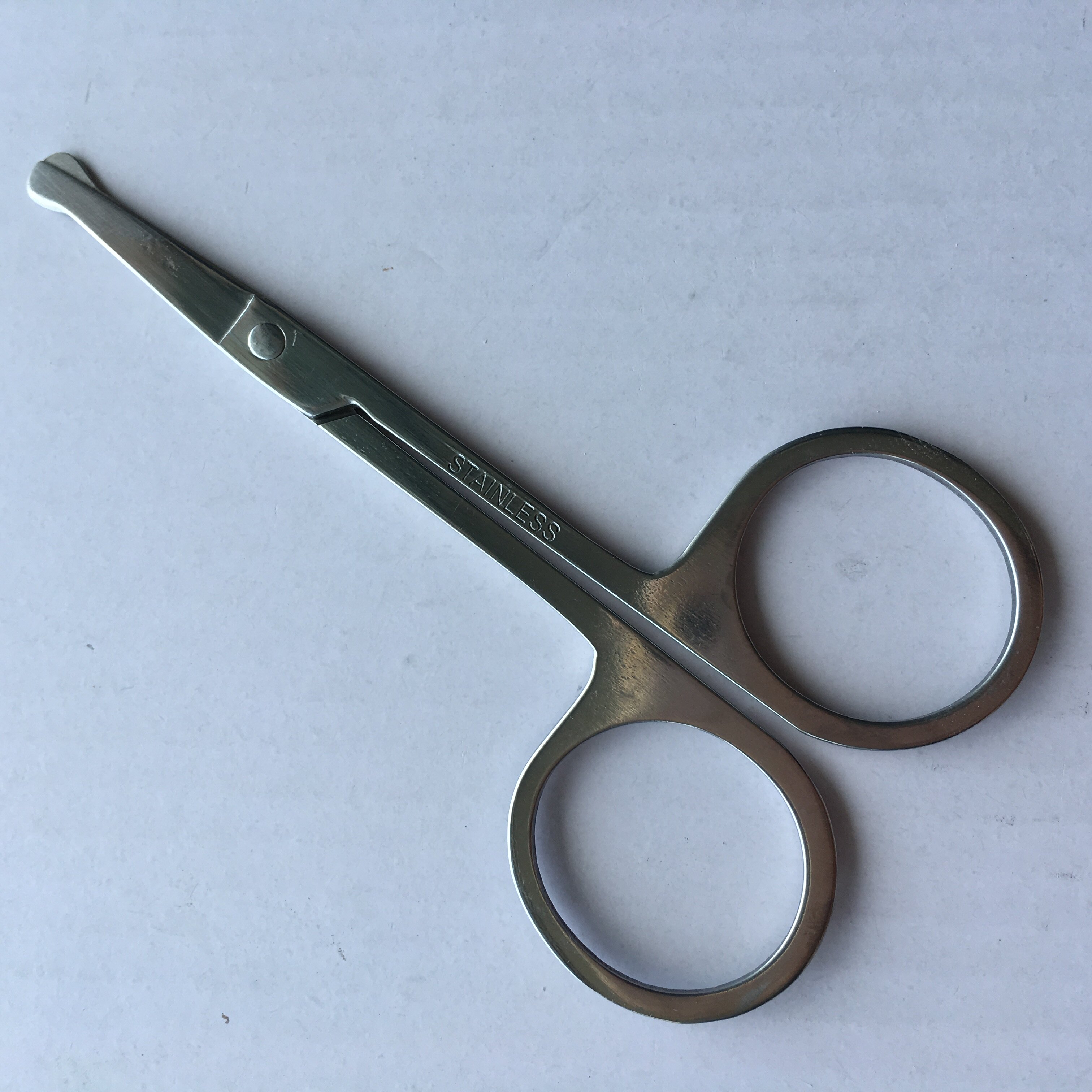 特卖不锈钢美容剪圆头鼻毛剪刀修眉刀双眼皮假睫毛化妆工具