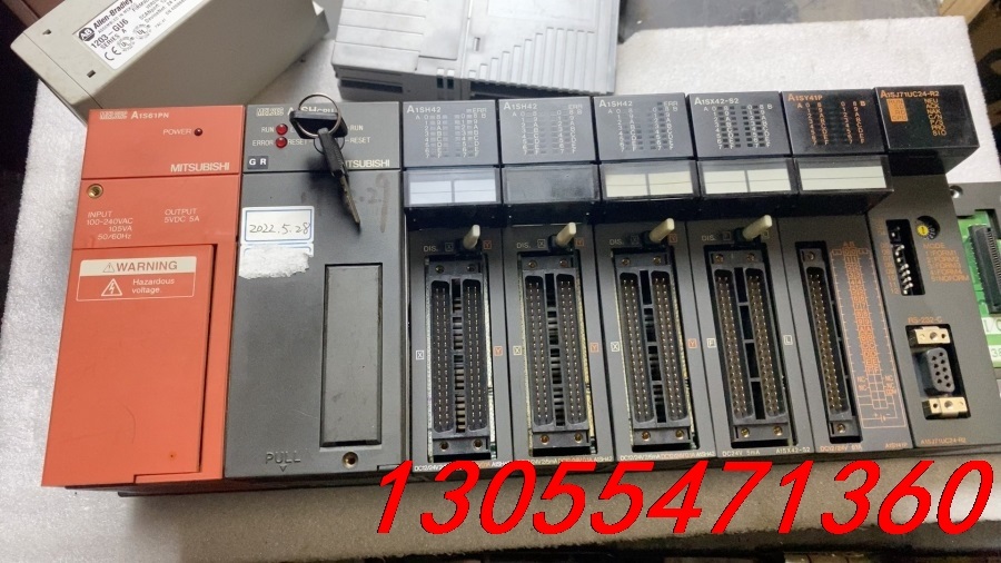 议价三菱A2SHCPU一套！成色如图！拆机的！功能正常！