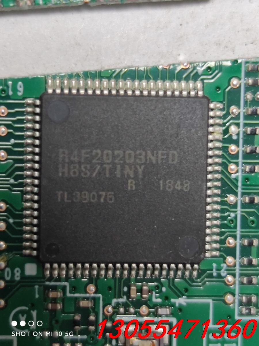 议价R4F20203NFD 现在货可以直接拍 带板子 26个