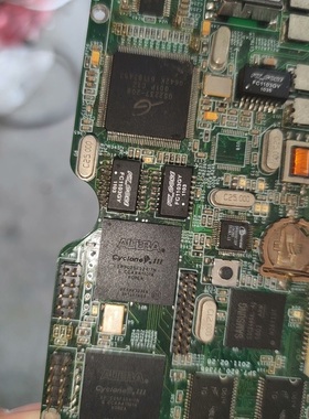 议价EP3C25F324I7N旧货，实物图上有两个EP3C25F