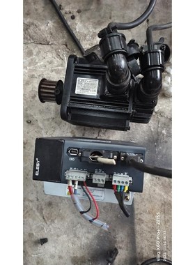 伊莱斯伺服驱动器ESDB-015AE 实物如图    130议价