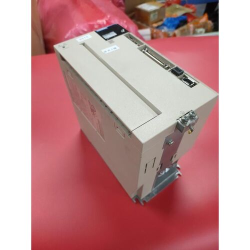 SGDV-120A01A安川YASKAWA伺服器九成新现货包议价