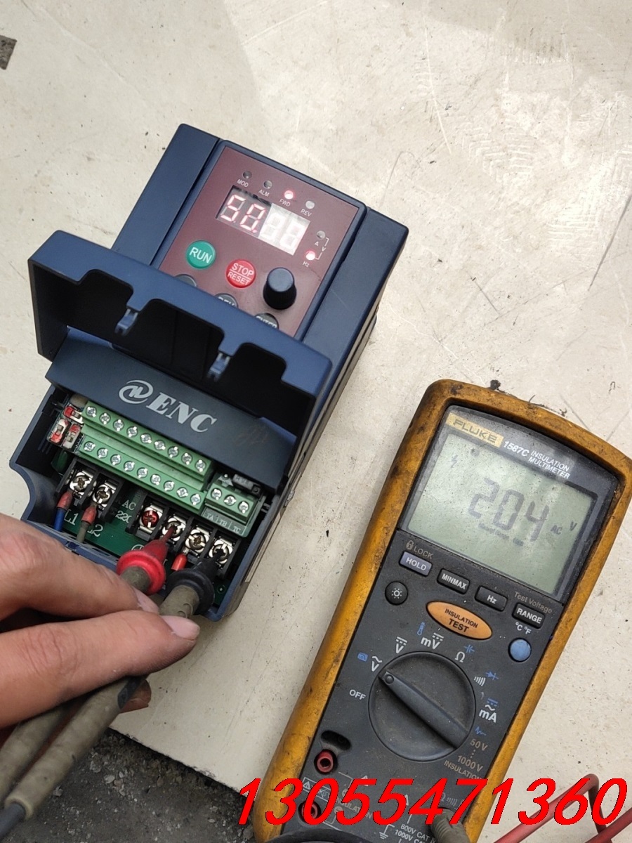 议价易能变频器0.75kw，EDS800-2S0007N，实物拍