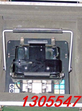 议价fitel古河 s174光纤熔接机，成色如图，能开机，屏幕上