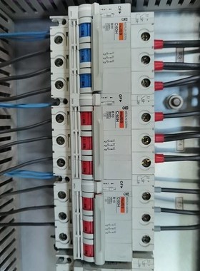 施耐德MERLIN GERIN MULTI9 断路器 C60议价