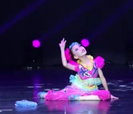 《小嫚》小小舞蹈家桃李杯小荷风采舞蹈服饰道具定制