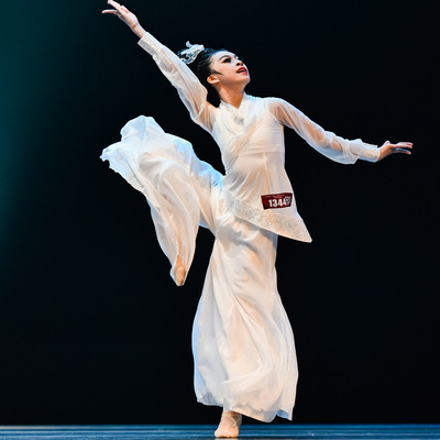 《云中君》舞蹈演出表演服定制