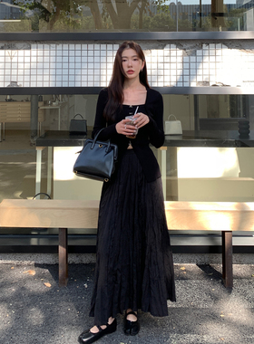 Halo Luu 黑色半身裙女春夏2026新款飘逸肌理感褶皱松紧腰a字长裙