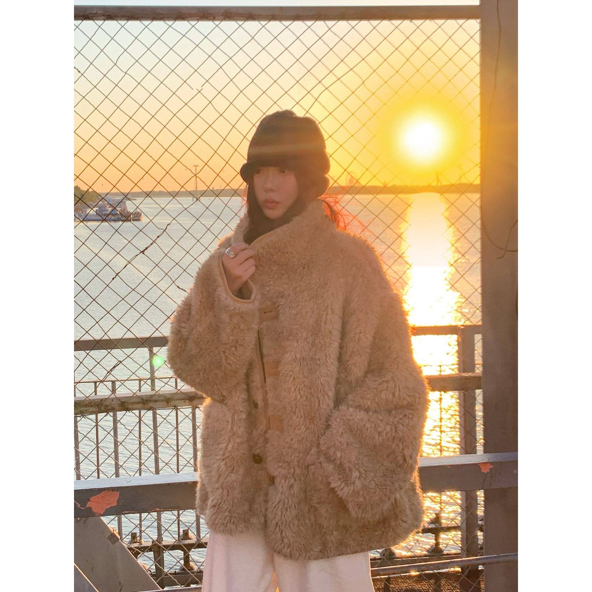 Halo Luu两面穿皮毛一体羊羔毛外套女秋冬宽松加厚麂皮绒毛毛外套,女装/女士精品,短外套,淘宝优惠券,粉丝福利购,淘宝优惠卷