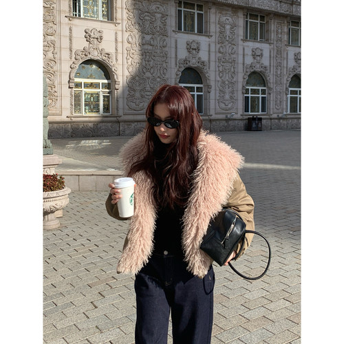 Halo Luu长卷毛蓬松大翻领花苞短款棉服女冬季牛角扣加厚毛毛外套