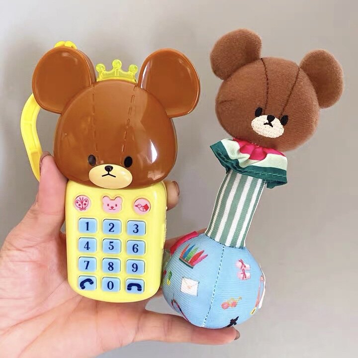 万代小熊学校宝宝安抚牙胶手摇铃0-3个月新生儿婴儿抓握训练玩具