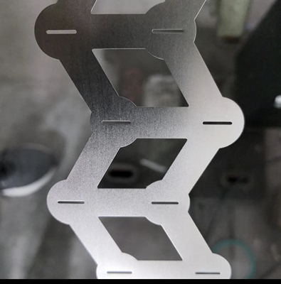 32140 33140 32650 32700锂电池W型错位排列镍片镀镍钢带支架款