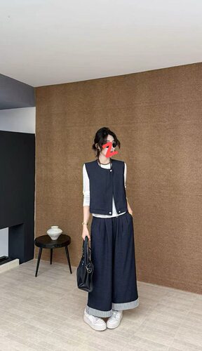 8.30+「跑单限购.不褪不换」马甲上衣条纹阔腿裤套装26021