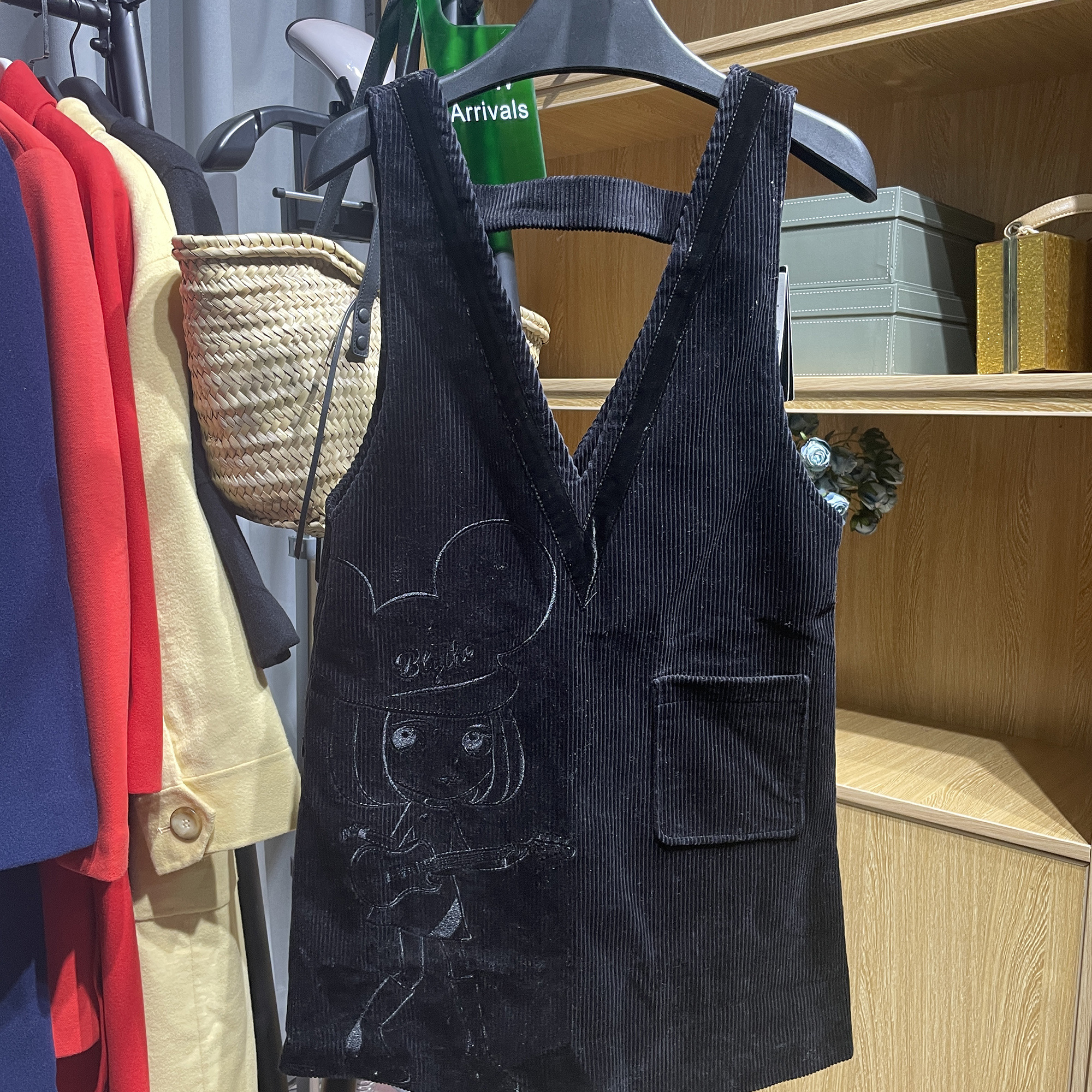 [五]兰米特卖秋冬女纯色灯芯绒V裙无袖连衣裙2GN4083600