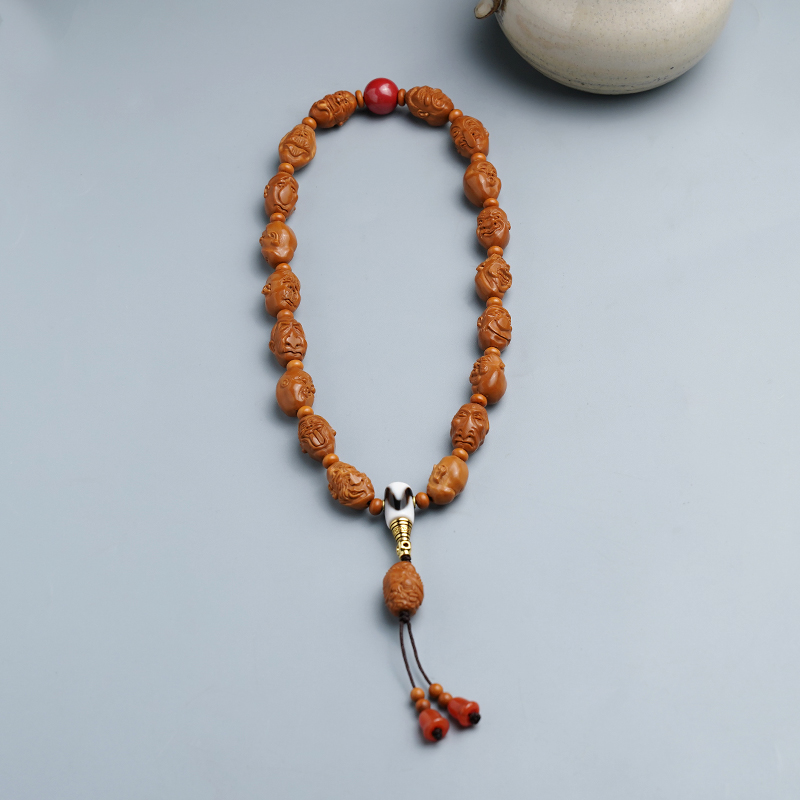 天然橄榄核手持精品手工雕刻