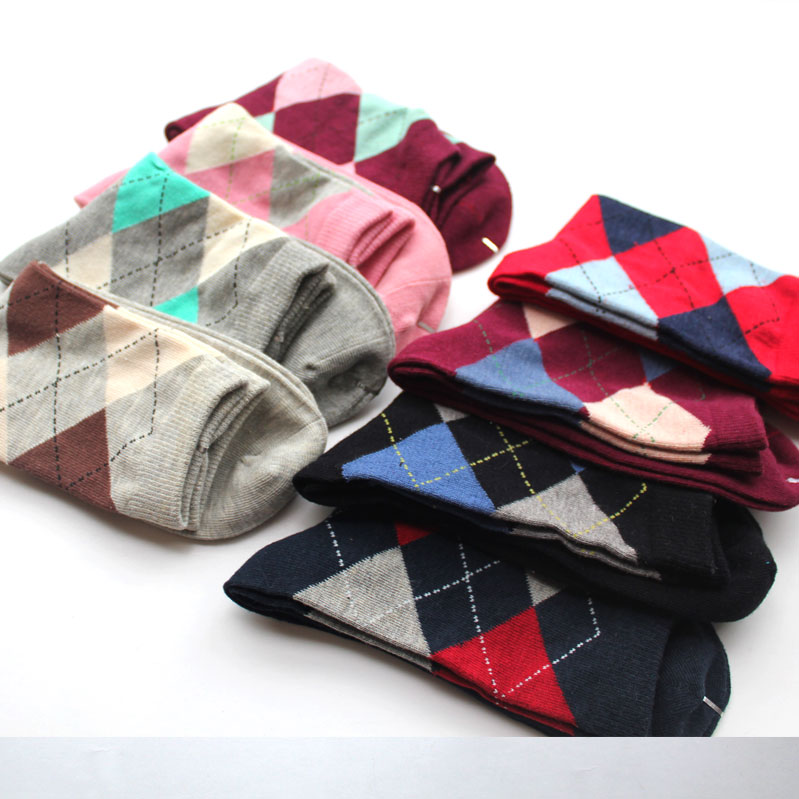 秋冬季日单菱形格中帮复古袜子