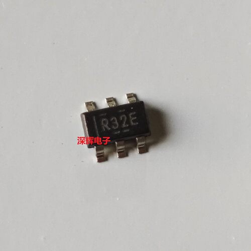 REF3233AIDBVR AIDBVT丝印R32E 电压基准IC芯片SOT23-6 可直拍