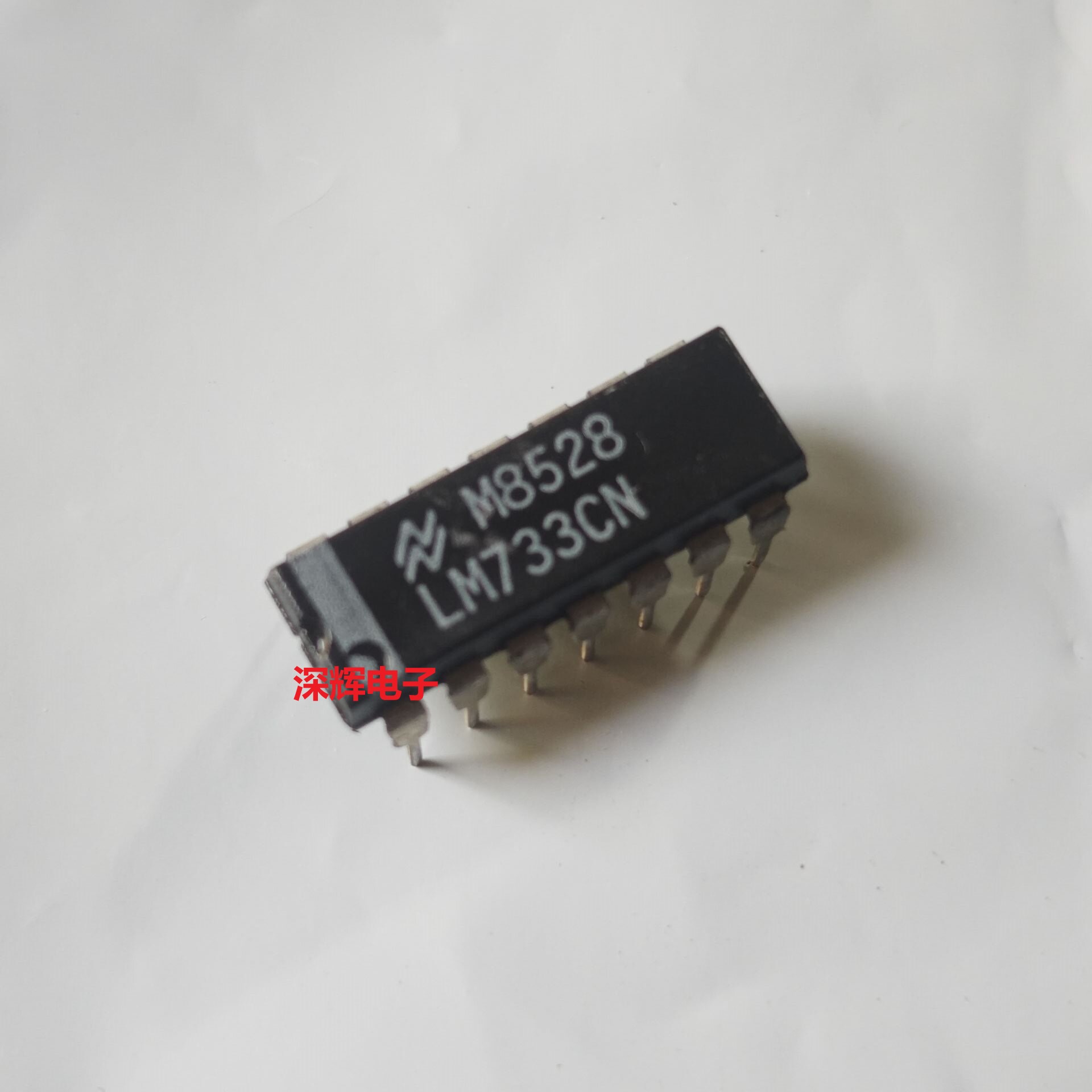 LM733CN进口拆机差分放大器