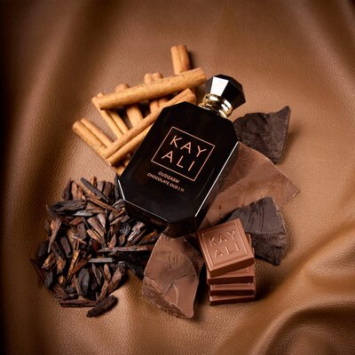 美代 Kayali 新款Oudgasm Milky musk wood黑瓶奶油浓香水50ml