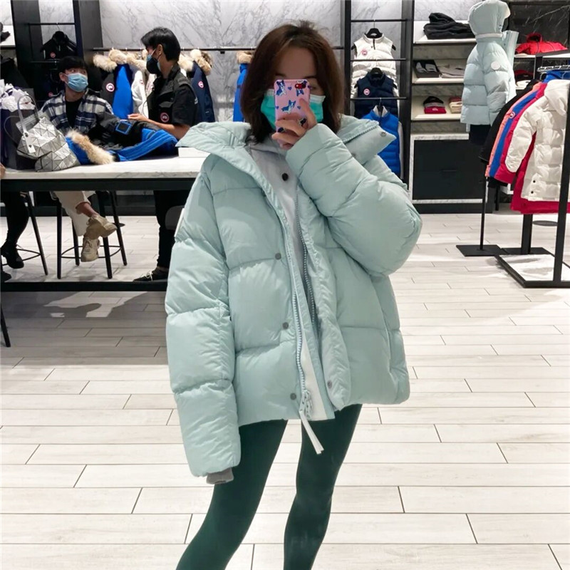 胶囊短款连帽羽绒服防水