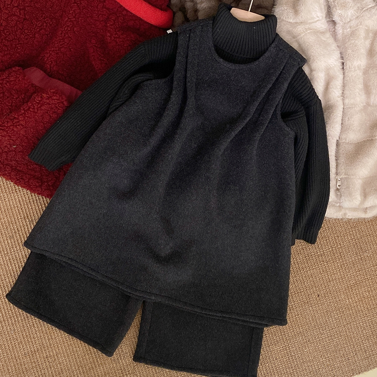 女童秋冬装2026新款加厚毛呢背心裙百搭加绒休闲裤洋气潮流三件套