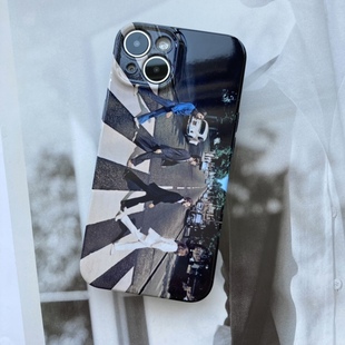 The Beatles披头士甲壳虫摇滚乐队手机壳abbey road专辑封面全包软壳硬壳玻璃壳适用苹果14 pro iPhone13 max