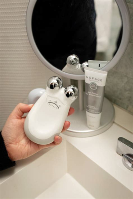 Nuface Pro Trinity 微电流面部紧肤瘦脸器 电波提拉紧致 美容仪