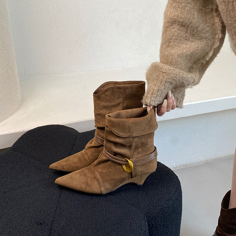 法式尖头瘦瘦靴子女美拉德穿搭可反折坡跟短靴小个隐形增高中筒靴